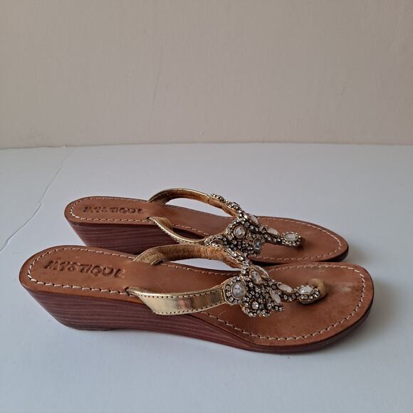 Mystique Crystal Embellished Jeweled Leather Wedge Sandals Tan Womens Size 7 - Picture 3 of 9